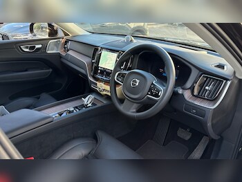 Used Volvo XC60 2023 for sale - 78411705: Photo