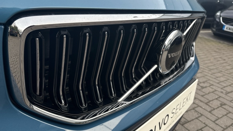 Used Volvo XC40 2025 for sale - 77982973: Photo 24