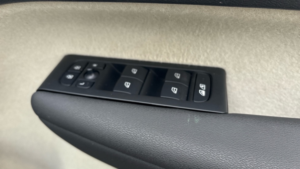 Used Volvo XC40 2025 for sale - 77982973: Photo 29