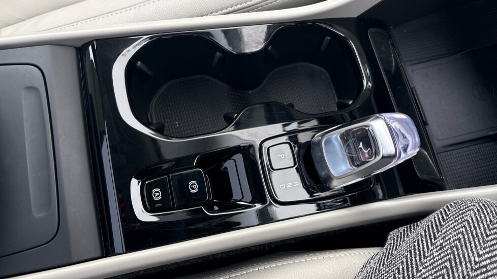 Used Volvo XC40 2025 for sale - 77982973: Photo 51