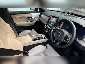 Used Volvo XC90 2025 for sale - 77420439: Photo