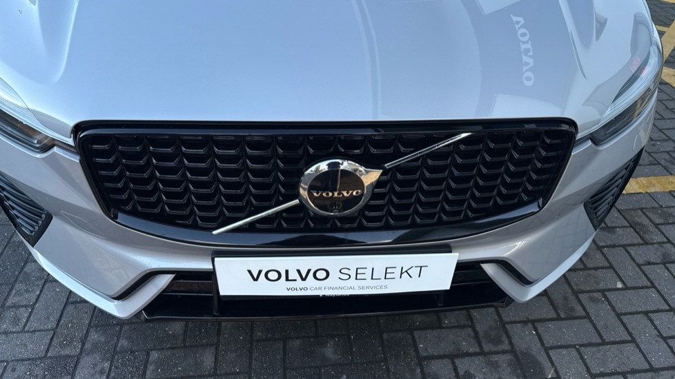 Used Volvo XC60 2025 for sale - 77630762: Photo 24