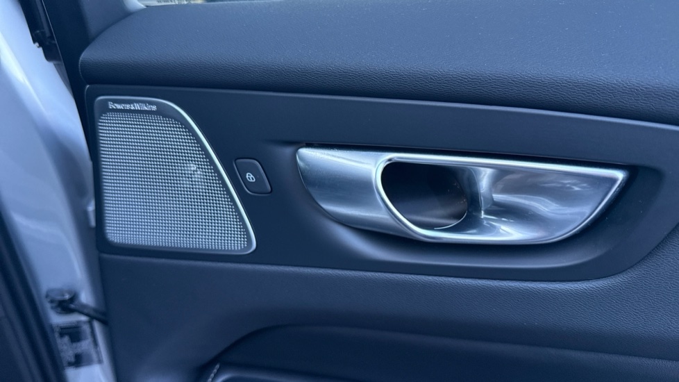 Used Volvo XC60 2025 for sale - 77630762: Photo 31