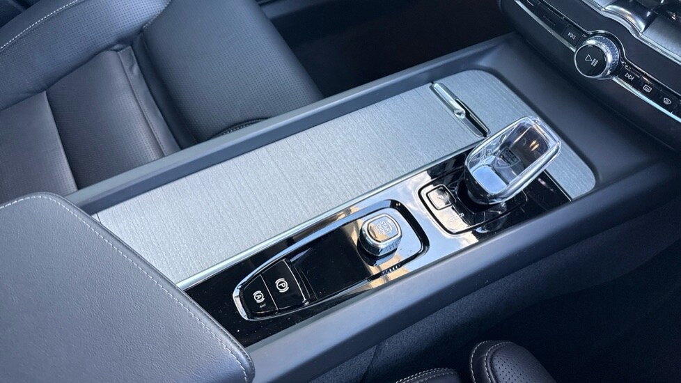 Used Volvo XC60 2025 for sale - 77630762: Photo 50