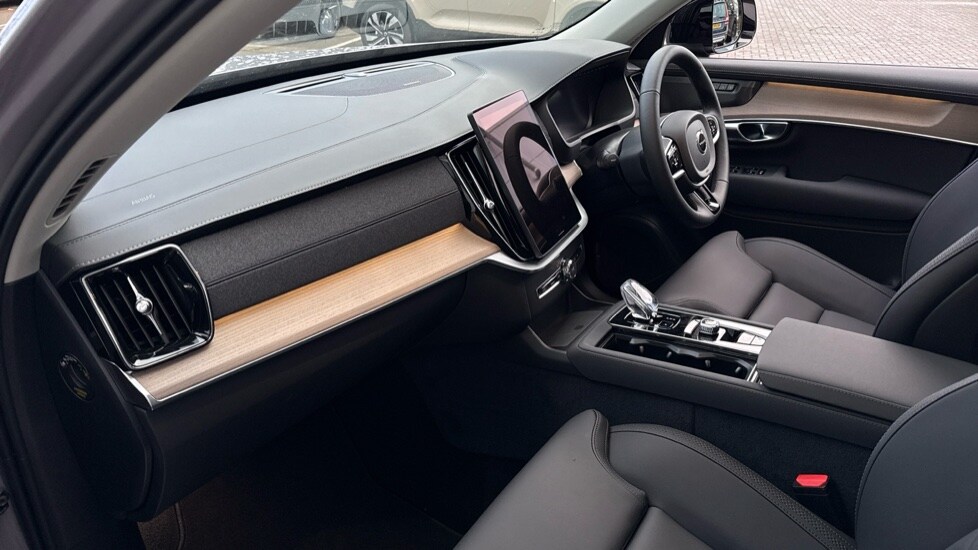 Used Volvo XC90 2025 for sale - 77067798: Photo 31