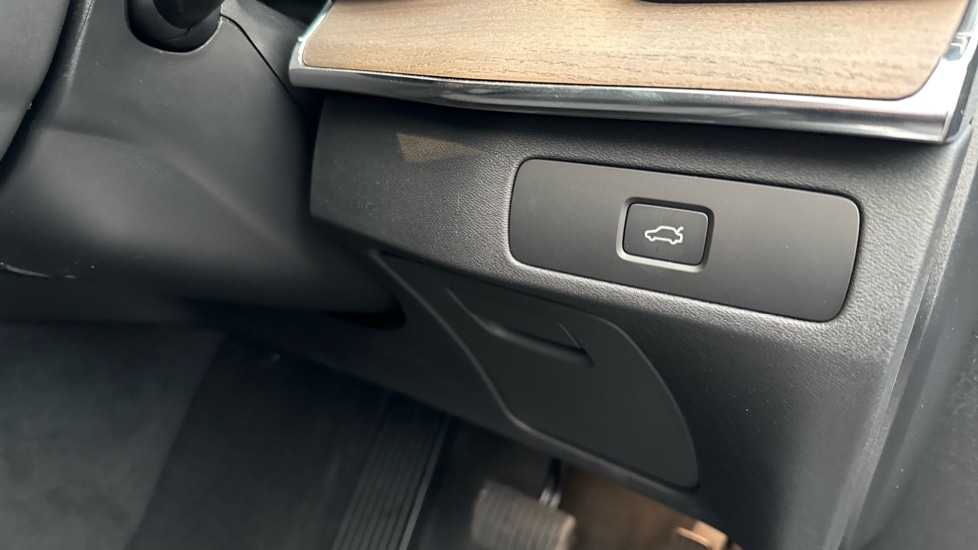 Used Volvo XC90 2025 for sale - 77067798: Photo 39