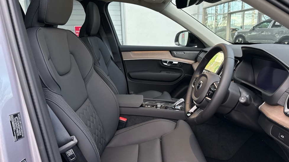 Used Volvo XC90 2025 for sale - 77067798: Photo 41