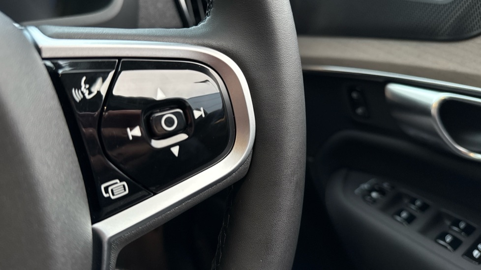 Used Volvo XC90 2025 for sale - 77067798: Photo 45