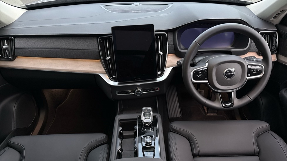 Used Volvo XC90 2025 for sale - 77067798: Photo 5