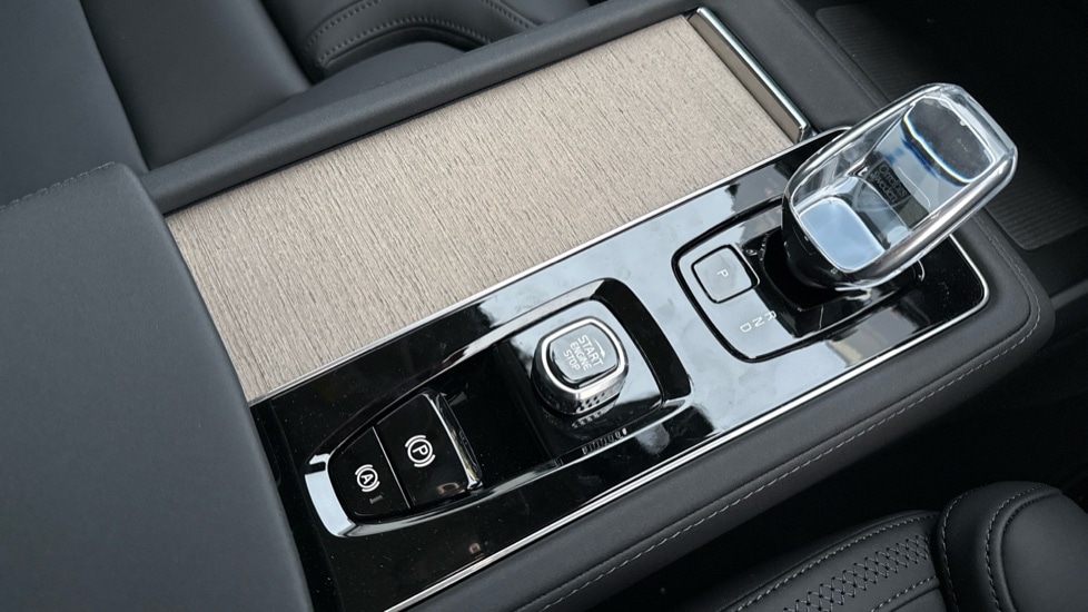 Used Volvo XC90 2025 for sale - 77067798: Photo 50