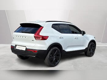 Used Volvo XC40 2026 for sale - 78042067: Photo