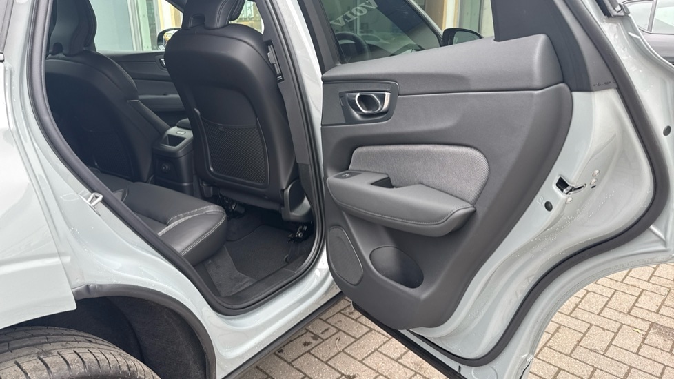 Used Volvo XC60 2026 for sale - 77797760: Photo 37