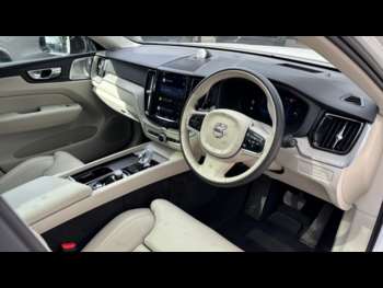 Used Volvo XC60 2023 for sale - 74871389: Photo
