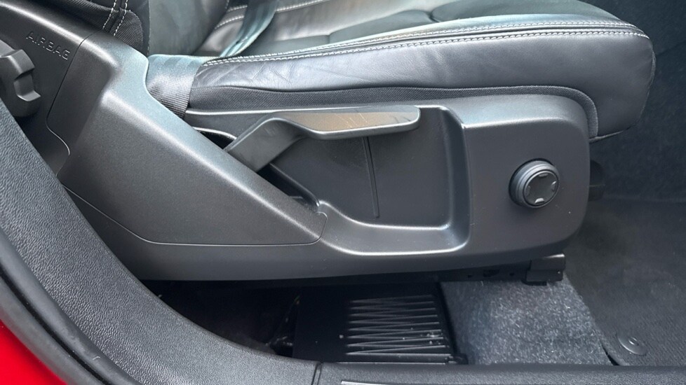 Used Volvo XC40 2021 for sale - 77685627: Photo 27