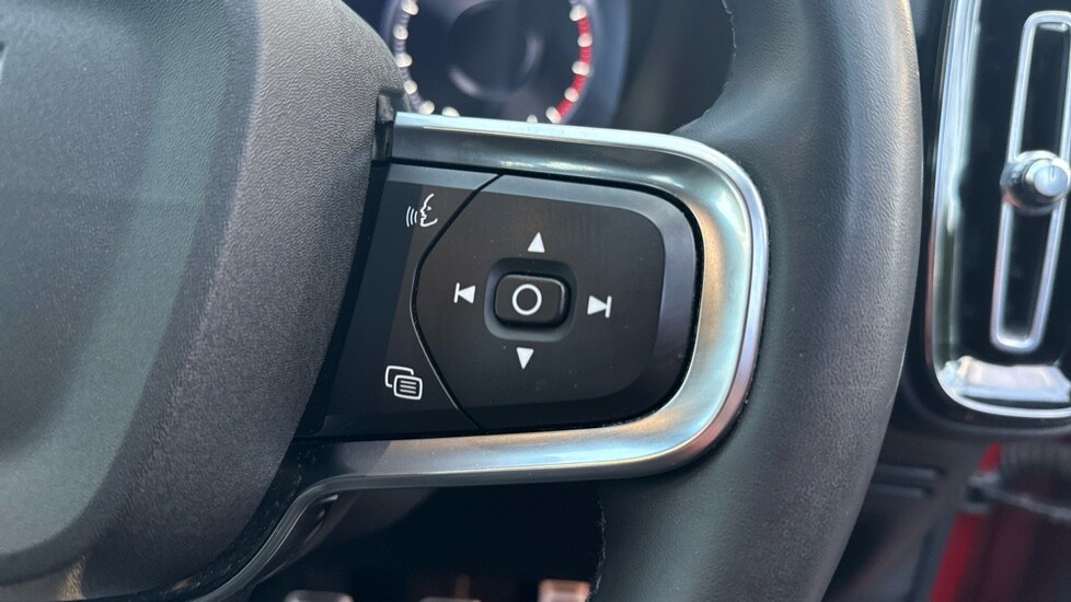 Used Volvo XC40 2021 for sale - 77685627: Photo 30