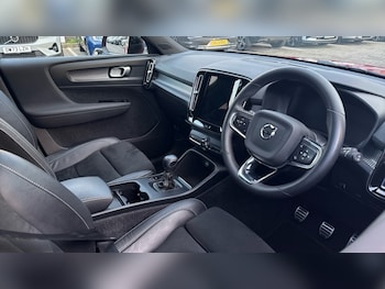 Used Volvo XC40 2021 for sale - 77685627: Photo