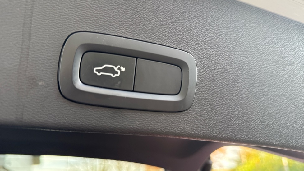 Used Volvo XC40 2020 for sale - 76842005: Photo 17