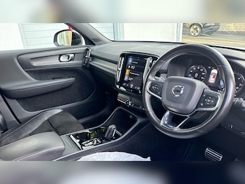 Used Volvo XC40 2020 for sale - 76842005: Photo