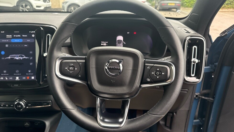 Used Volvo C40 2023 for sale - 78102915: Photo 10