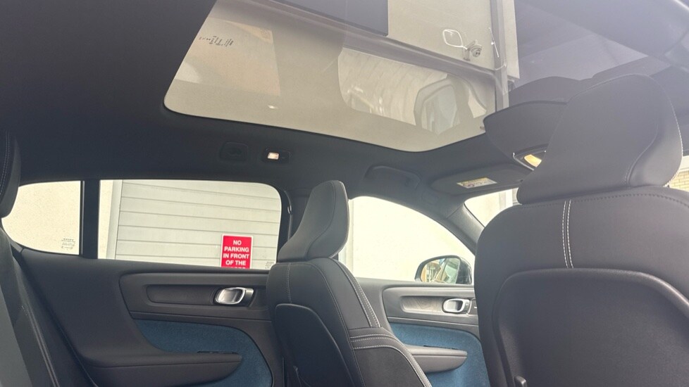 Used Volvo C40 2023 for sale - 78102915: Photo 15