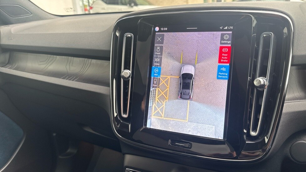 Used Volvo C40 2023 for sale - 78102915: Photo 46