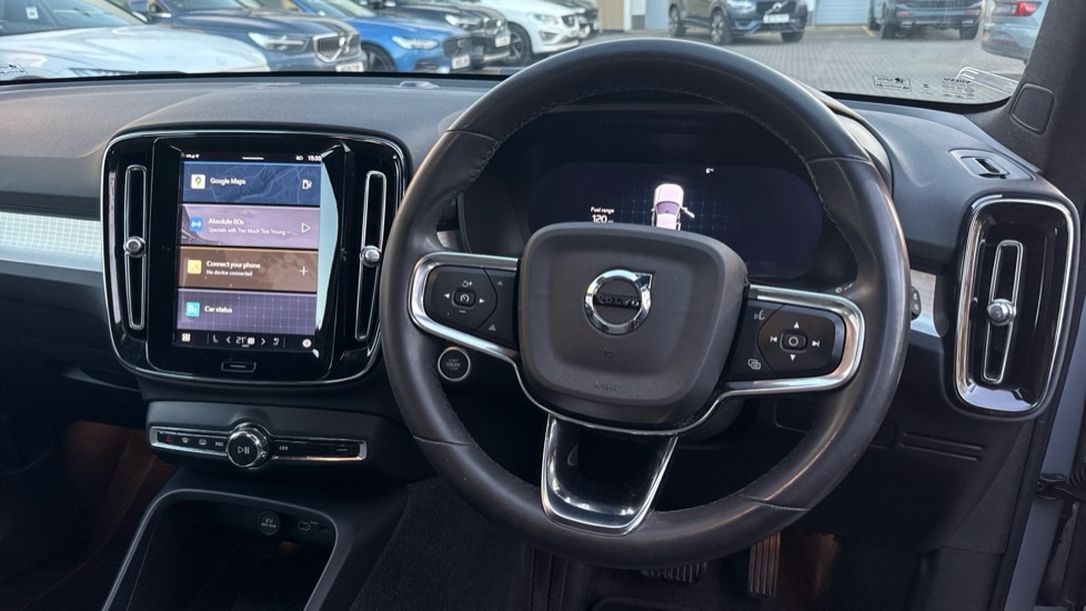 Used Volvo XC40 2023 for sale - 76696390: Photo 10