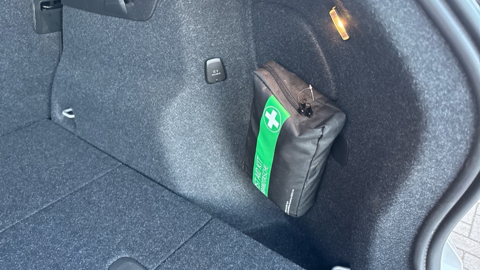 Used Volvo XC40 2023 for sale - 76696390: Photo 15