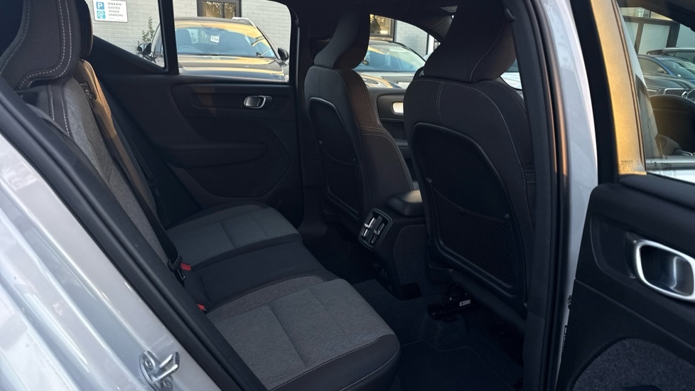 Used Volvo XC40 2023 for sale - 76696390: Photo 24