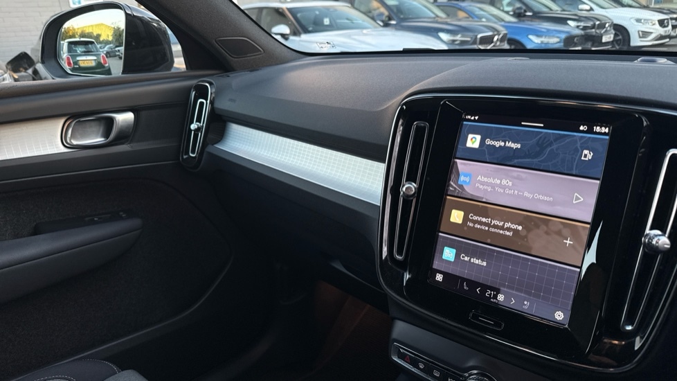 Used Volvo XC40 2023 for sale - 76696390: Photo 37