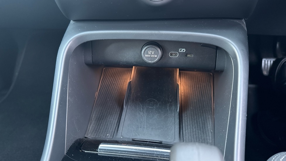 Used Volvo XC40 2023 for sale - 76696390: Photo 47