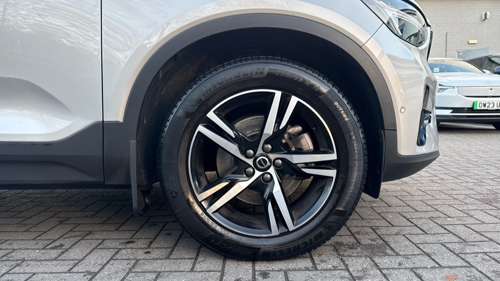 Used Volvo XC40 2023 for sale - 76696390: Photo 9