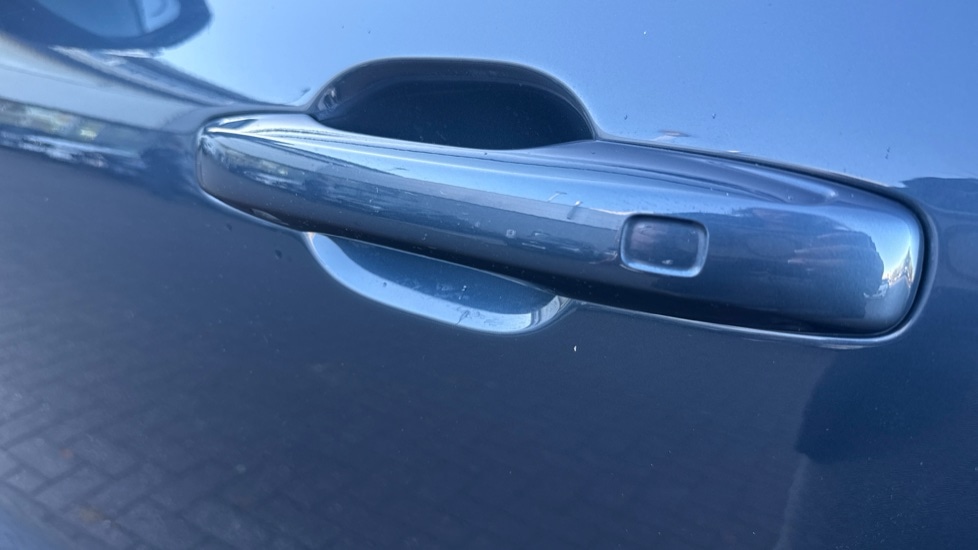 Used Volvo XC60 2025 for sale - 76942929: Photo 29