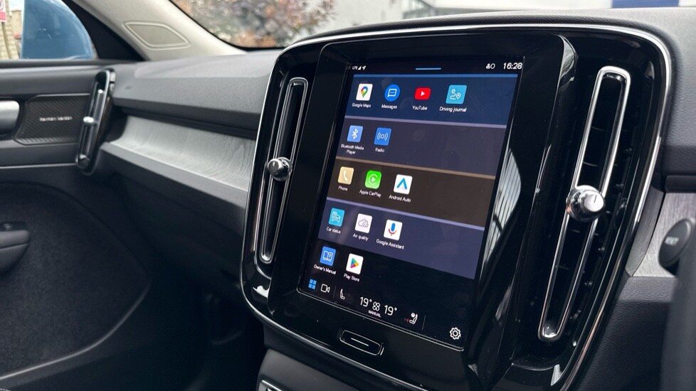 Used Volvo XC40 2025 for sale - 75921912: Photo 12