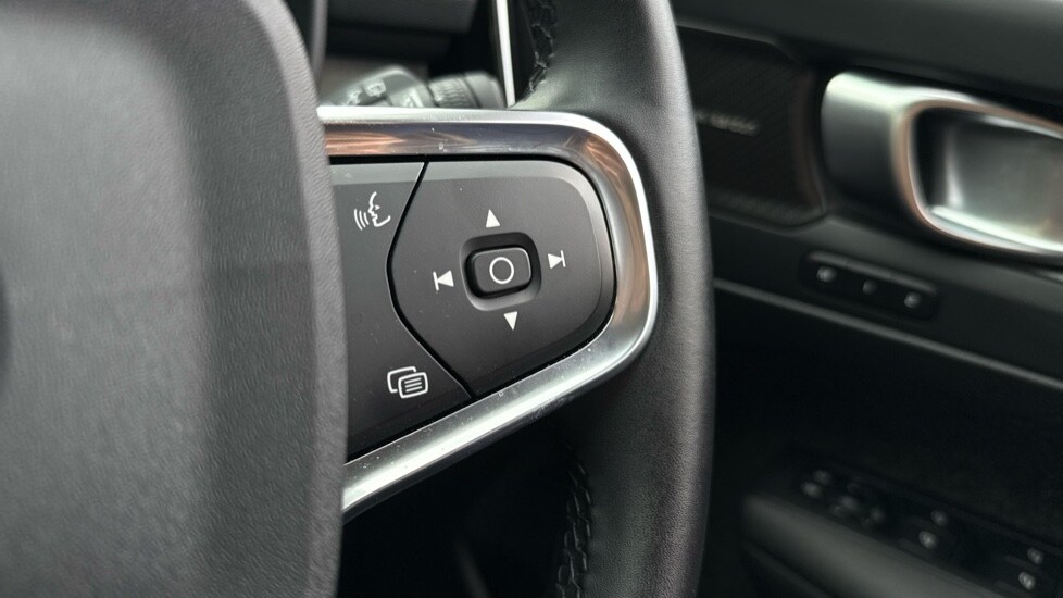 Used Volvo XC40 2025 for sale - 75921912: Photo 23