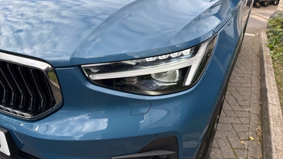 Used Volvo XC40 2025 for sale - 75921912: Photo 49