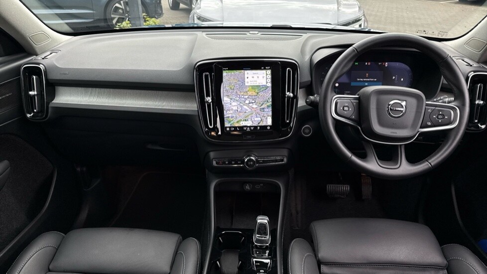 Used Volvo XC40 2025 for sale - 75921912: Photo 5