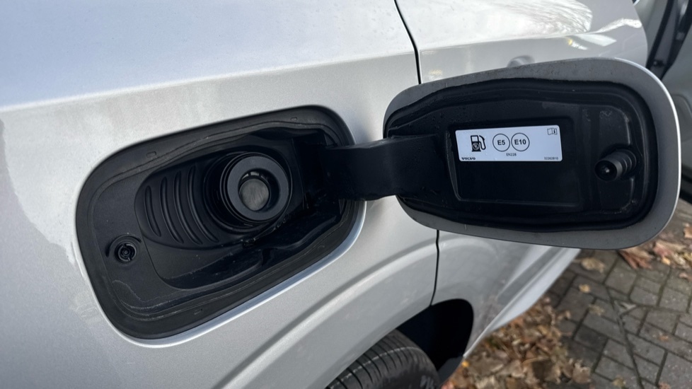 Used Volvo XC60 2022 for sale - 76942976: Photo 24