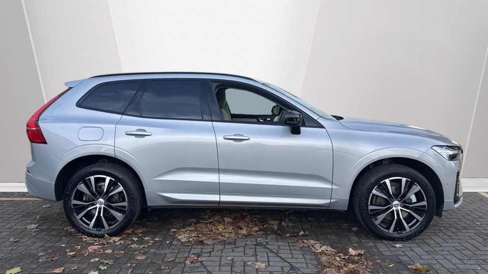 Used Volvo XC60 2022 for sale - 76942976: Photo 3