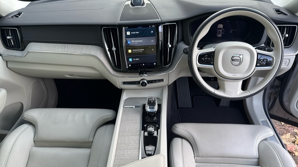 Used Volvo XC60 2022 for sale - 76942976: Photo 5