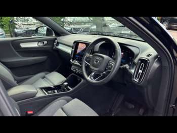 Used Volvo XC40 2023 for sale - 75057451: Photo