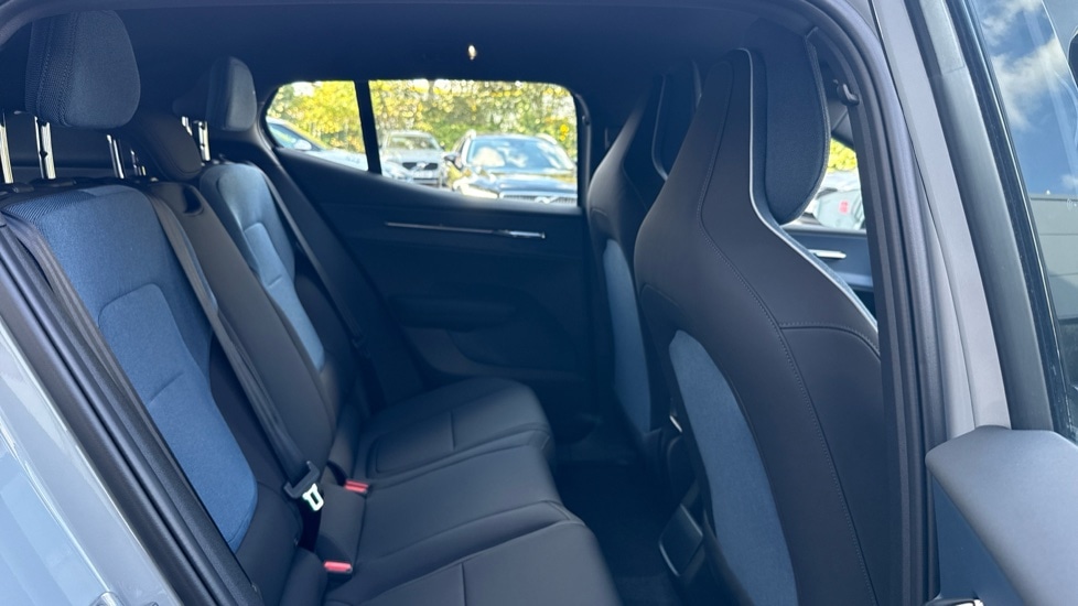 Used Volvo EX30 2025 for sale - 76033834: Photo 6