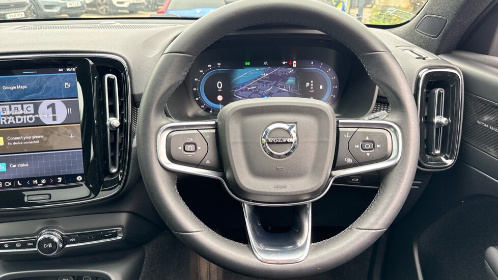 Used Volvo XC40 2023 for sale - 76092102: Photo 10