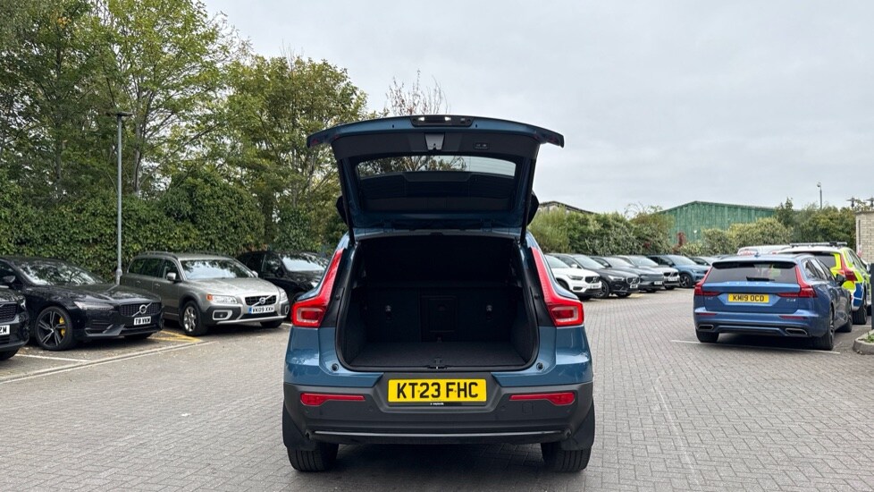 Used Volvo XC40 2023 for sale - 76092102: Photo 13