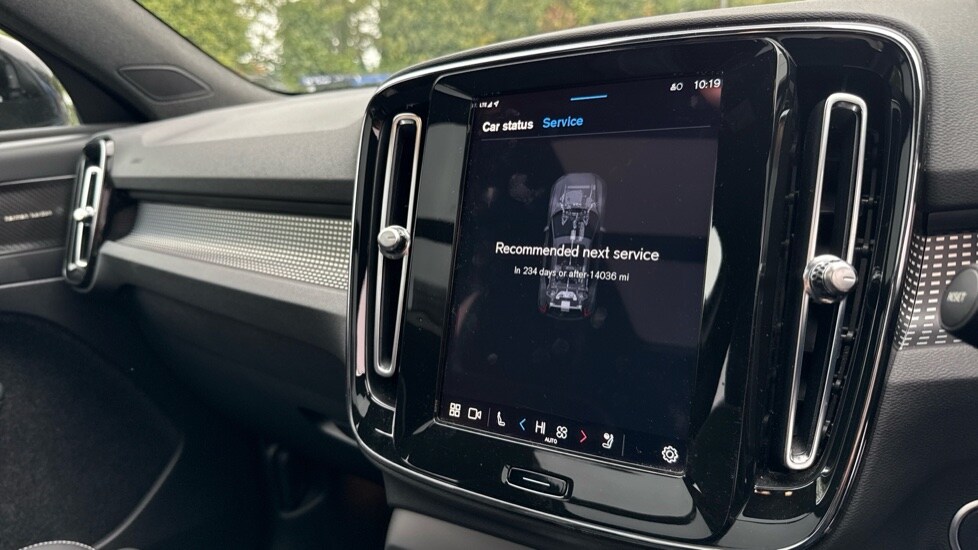 Used Volvo XC40 2023 for sale - 76092102: Photo 14