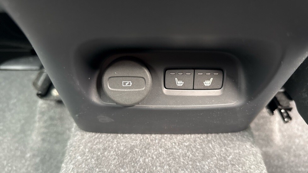 Used Volvo XC40 2023 for sale - 76092102: Photo 16