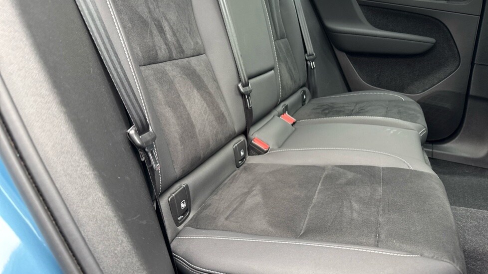 Used Volvo XC40 2023 for sale - 76092102: Photo 17