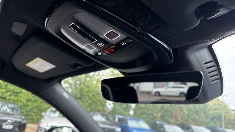 Used Volvo XC40 2023 for sale - 76092102: Photo 23