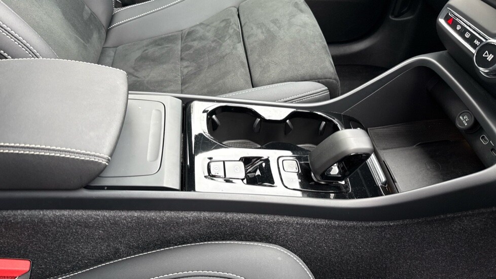 Used Volvo XC40 2023 for sale - 76092102: Photo 28