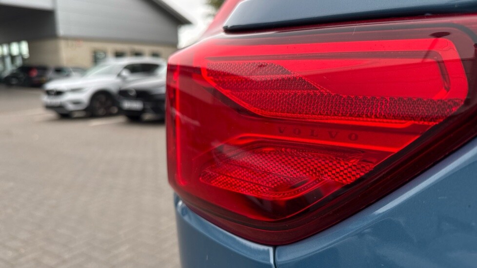 Used Volvo XC40 2023 for sale - 76092102: Photo 48