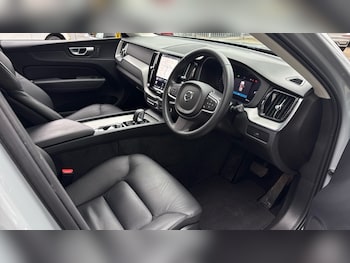 Used Volvo XC60 2023 for sale - 77545188: Photo